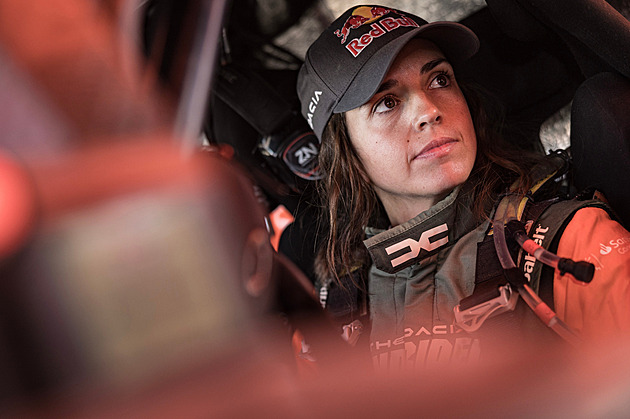 Od rovnátek k Dakaru. Španělce radí Loeb, zachránil ji Macík: Díky němu jsme přežili