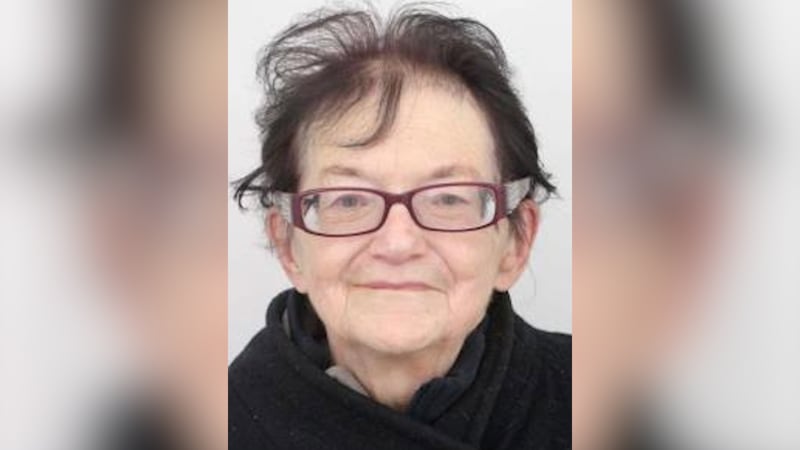 Policie pátrá po seniorce z Kladna: Koncem listopadu nastoupila v Praze do autobusu a zmizela