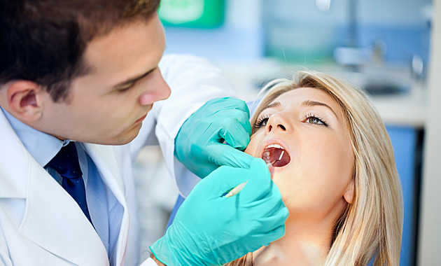 Do Pelhřimova přijde nový zubař. Dostane byt, město mu přispěje i na ordinaci