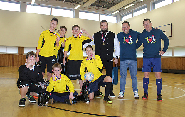 „Nekopla“ pomáhají. Amatérský klub z Ústí vybral pro děti už přes milion korun