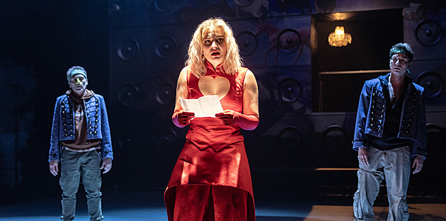 RECENZE: Zapletalův Cyrano, beaty plné citů. Poezie v hiphopové show zůstává