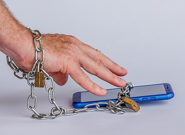 Novoroční předsevzetí: proč zápasit s nomofóbií aneb jak na mobilový detox