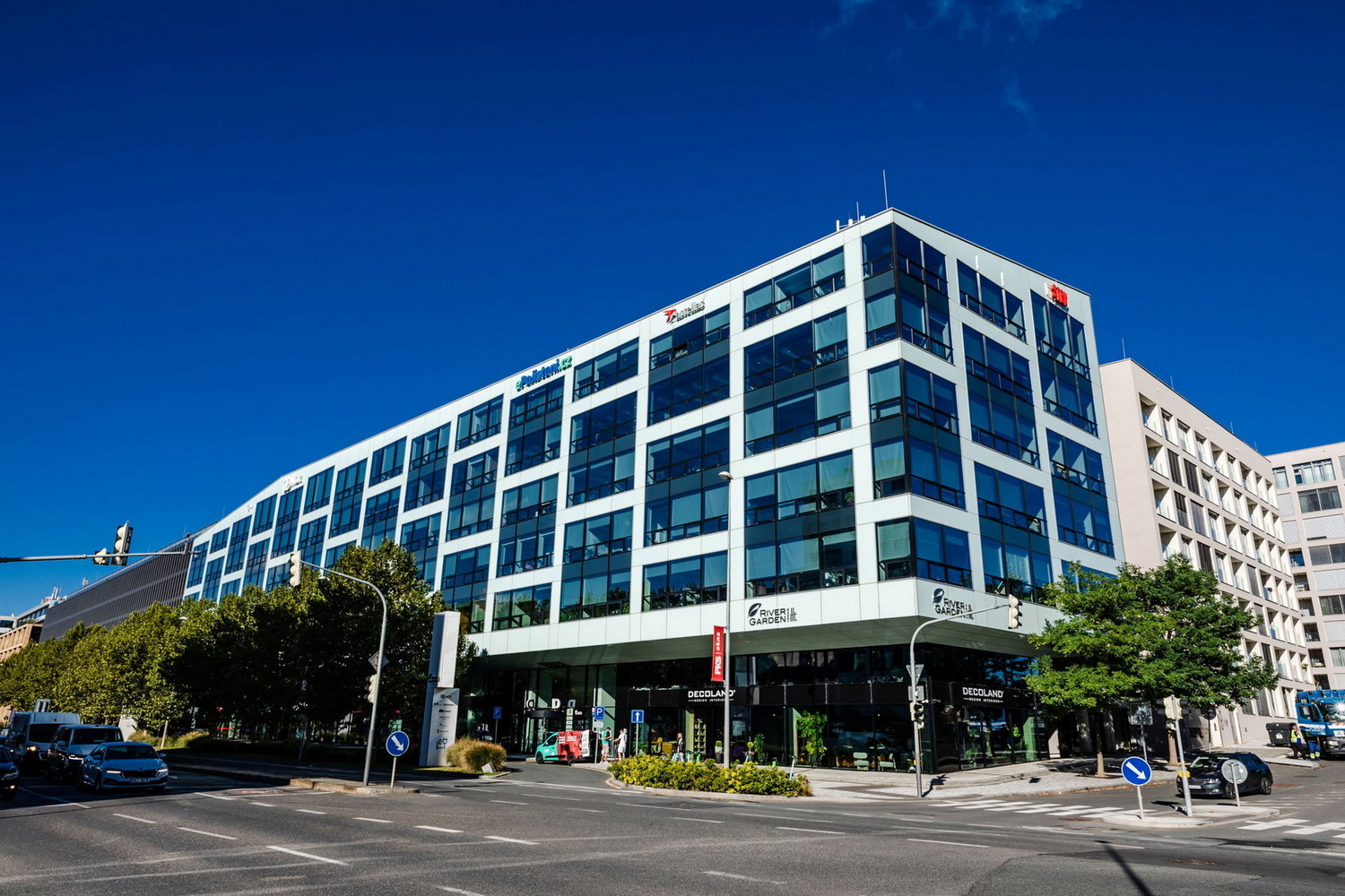 Fotogalerie firem na Rohanském nábřeží: Podívejte se na jejich prostory – rohanskenabrezi.cz