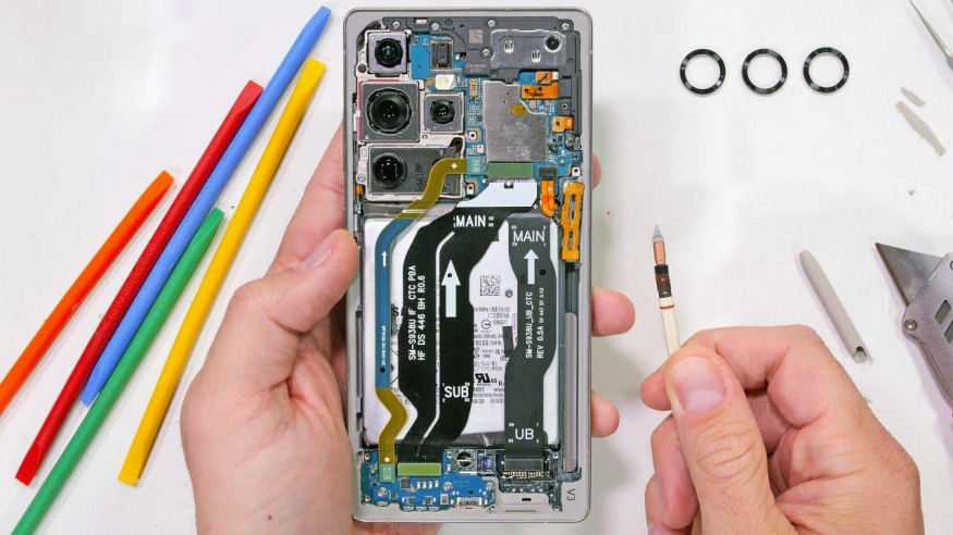 Samsung testuje obří 20000mAh baterii. Je na obzoru nový smartphone?