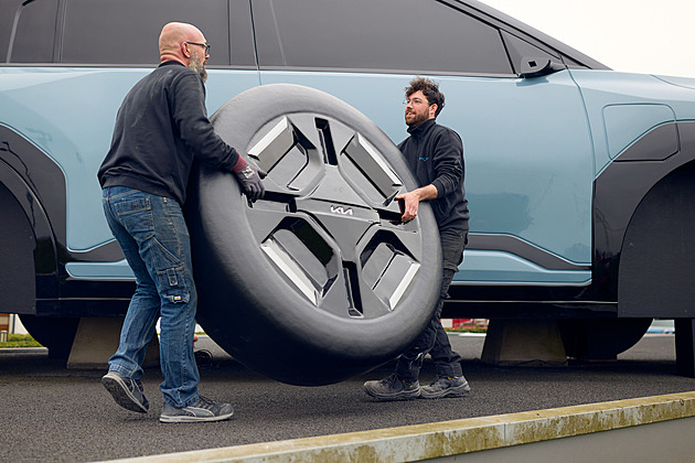 Autokronika 2025: Lendlovo géčko, konec Tatry 815 a volkswagen do mikrovlnky