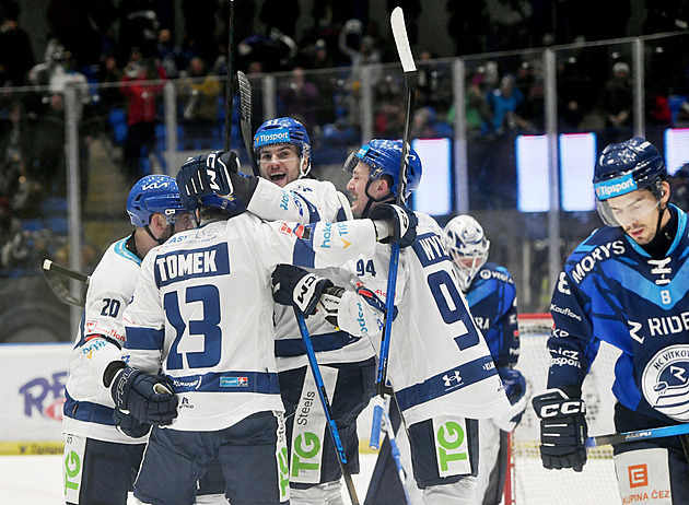 Kladenský buldok Marcel Marcel: Před bránou leží dolary, to je moje kancelář