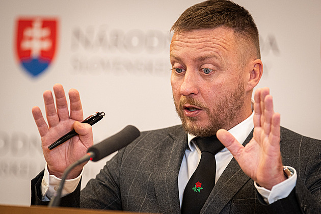 Kotlára mířícího na Rajchlův seminář o covidu obvinili ze šíření poplašné zprávy