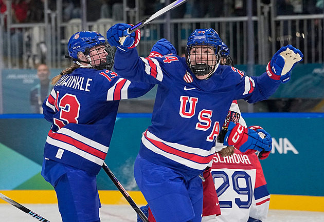 ONLINE: Česko - USA 1:4. Hokejistky se zvedly, favoritky i tak drží výrazný náskok