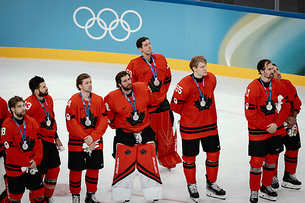 Posuďte sami, kdo byl lepší... Kanaďané koušou prohru, vyčítají si obrovské šance