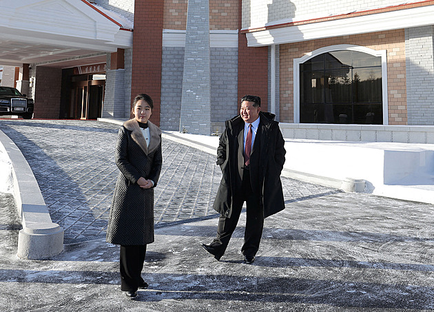 Kim udělal z dcery šéfku raketové správy. Zpravodajci jí přiřkli nové jméno