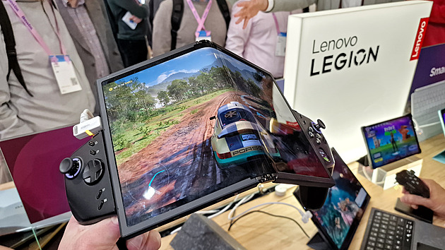 Lidé je ničí, Lenovo tak schovalo koncept za sklo. A tabletů má zásobu