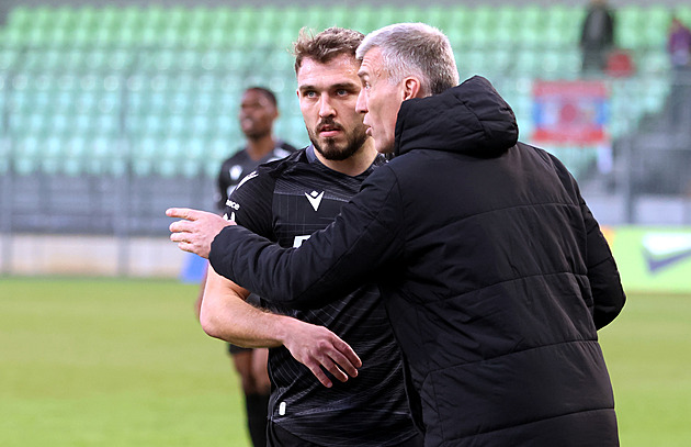 Pohár je pryč, forma gólmana taky. Jsem nazlobený, titul byl cíl, připustil Hyský