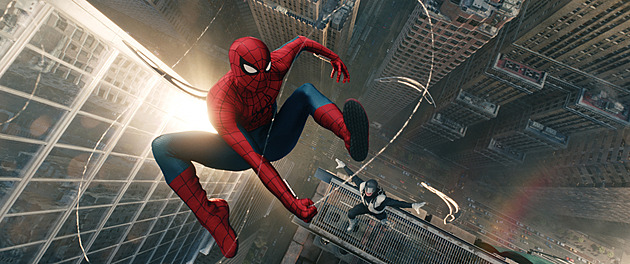 I pavouk bývá zranitelný. Spider-Manův film Zbrusu nový den láká trailerem