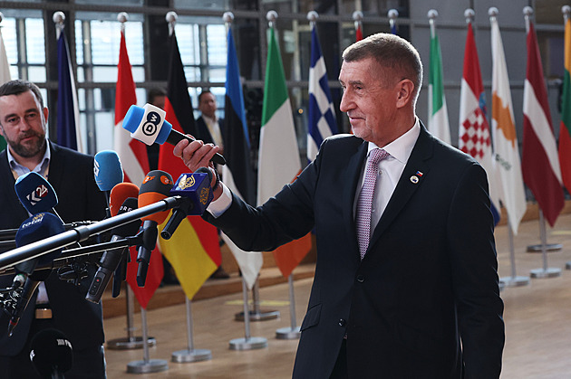 O revizi emisních povolenek se bude jednat v červnu, řekl Babiš na summitu EU
