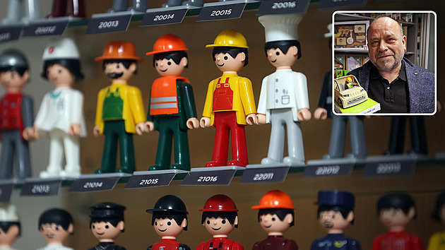 Igráčka s rouškou jsme měli za týden, ale paleontolog nám dal zabrat, říká výrobce