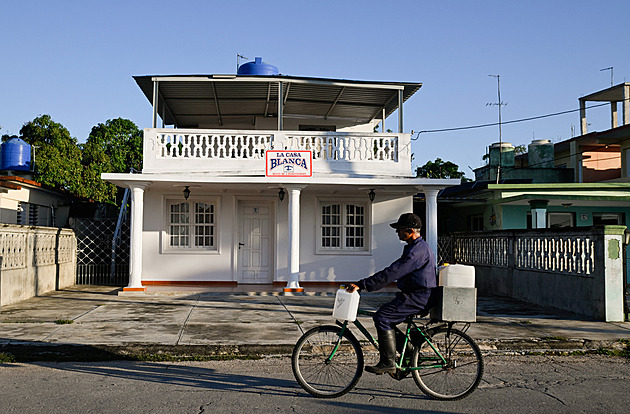 OBRAZEM: Když se ze špatného stane ještě horší. Ropná krize očima Kubánců