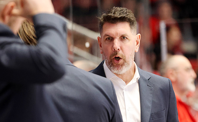 Neokoukaný trenér ve finále. Žabka změnil Třinec, čím se liší od Varadi a Motáka?