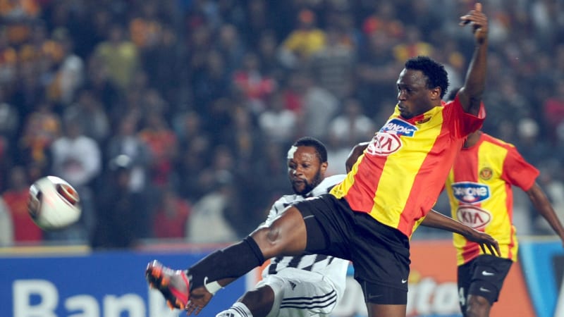 Tragédie na fotbalovém zápase: Zemřel bývalý nigerijský reprezentant, zřejmě ho zradilo srdce