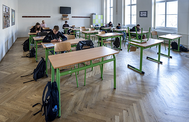 Druhé kolo přijímaček se blíží. Nebuďte zbrklí a získejte zpět kontrolu, radí lektor