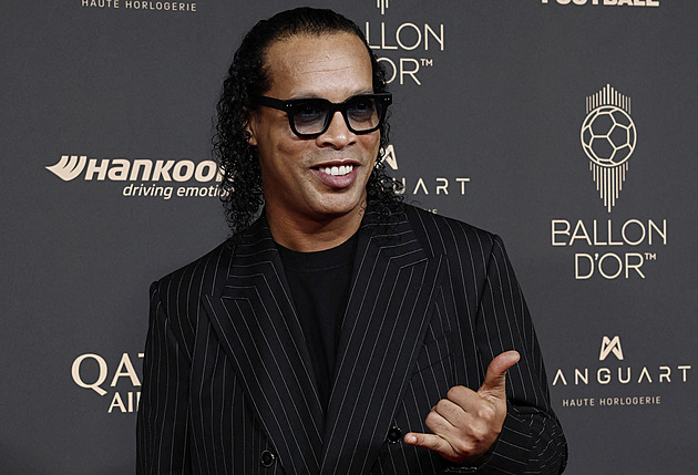 Žonglér a filuta chystá návrat? Ronaldinho má ve 46 letech nastoupit ve 3. italské lize