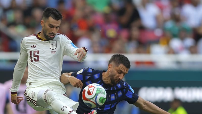 MS ve fotbale ON-LINE: Baena vystřelil Španělsku první místo ve skupině. Postupují i Kapverdy