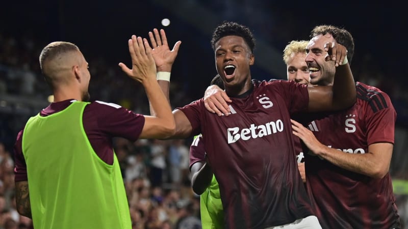 ON-LINE: Neuznané góly, pak skvělý obrat. Sparta poprvé porazila Lyon a živí naděje na LM