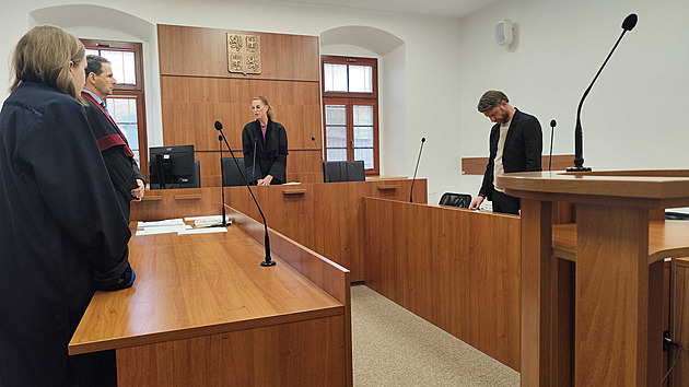 Jsem strašné hovado, kál se advokát. Agresivní jízdou způsobil tragédii, dostal 4,5 roku