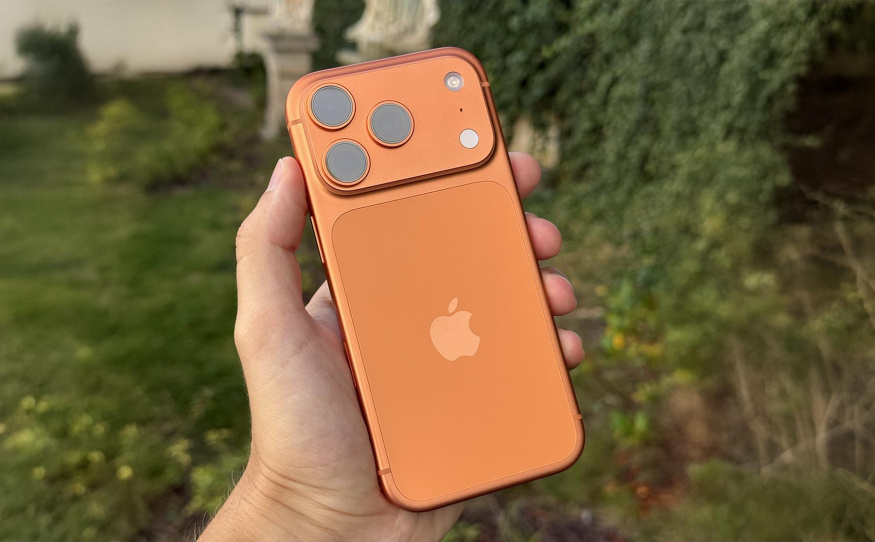 Apple bojuje s nedostatkem pamětí: dodávky hardwaru klesají, ceny porostou