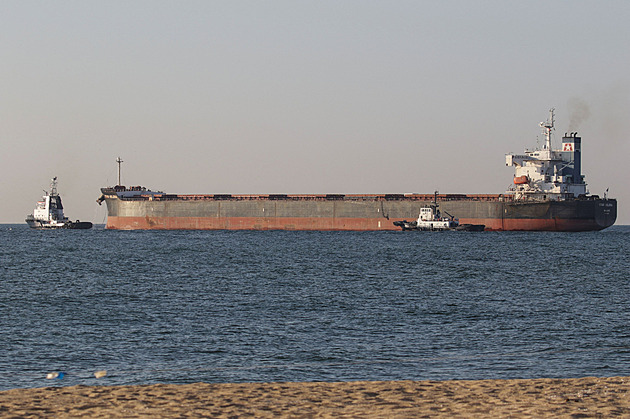 Hon na plavidla. Ruské útoky na ukrajinské lodě s obilím sílí, vývoz se zastavil