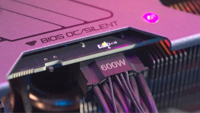 Asus přidává další ochranu proti tavícím se konektorům u grafik GeForce: Počítač se sám vypne